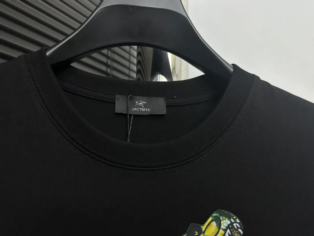 【Ayc Teryx 】 2024FW T LOGO Same Style ：Black White Size：S-XL